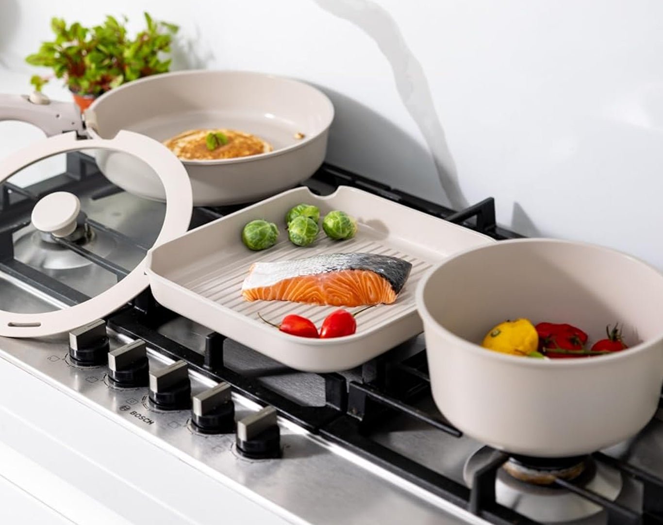 Simmro Premium Ceramic Pan Set with Lids Cream